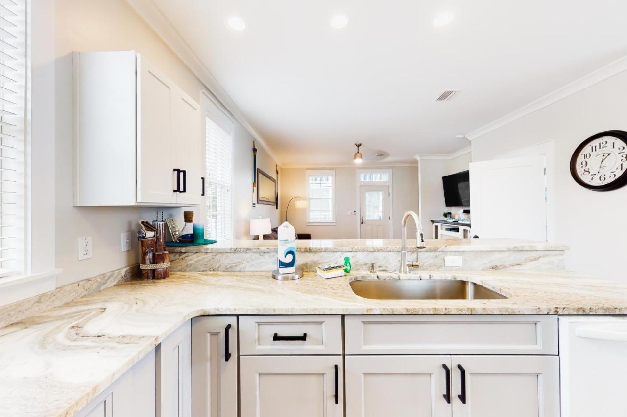 Barefoot Cottages #B8 Jasmine By The Bay Highland View Экстерьер фото
